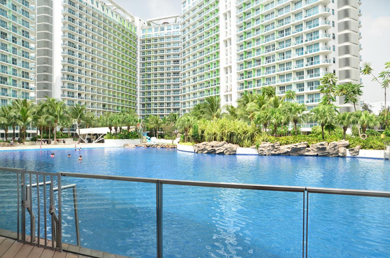 Azure Urban Resort Residences Manila Esterno foto