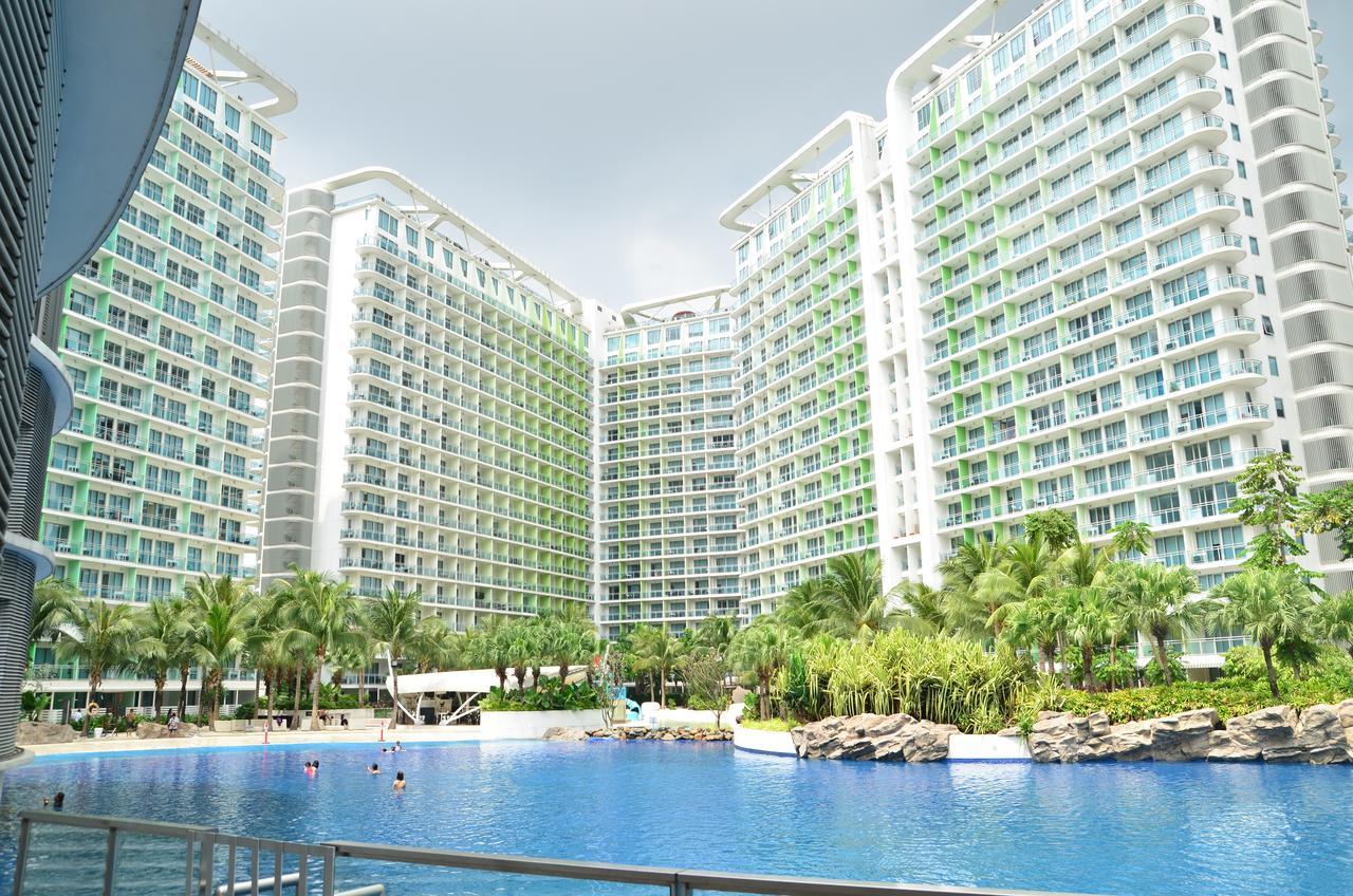 Azure Urban Resort Residences Manila Esterno foto