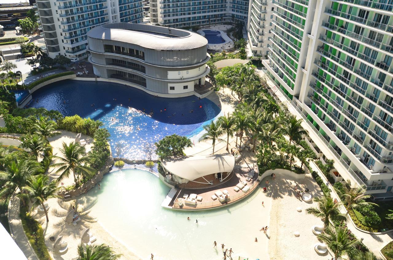 Azure Urban Resort Residences Manila Esterno foto