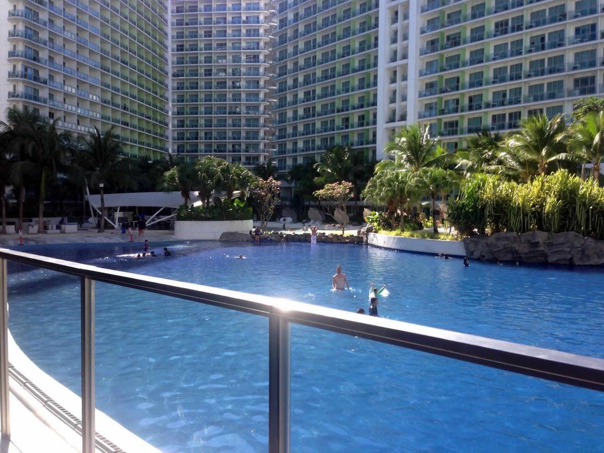 Azure Urban Resort Residences Manila Esterno foto